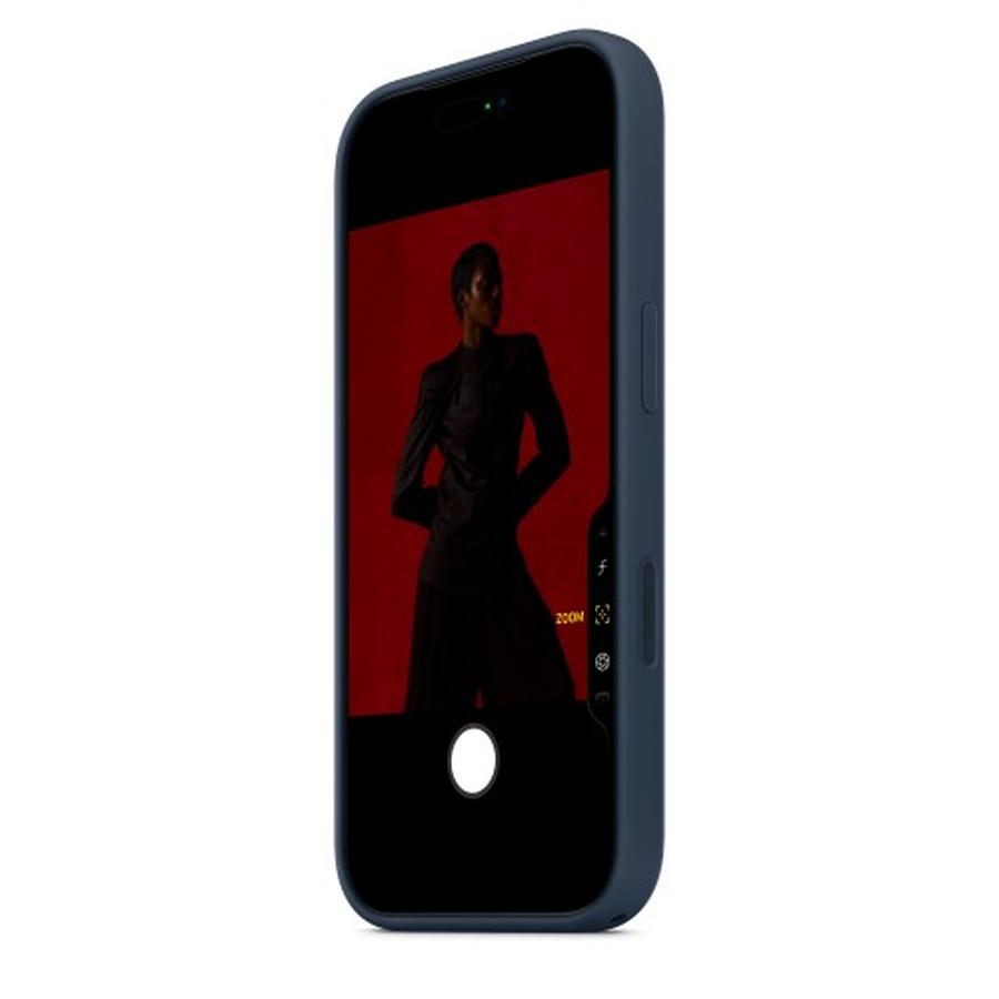 Apple iPhone 17 Pro Silicone Case with MagSafe – Midnight - GKN Direct